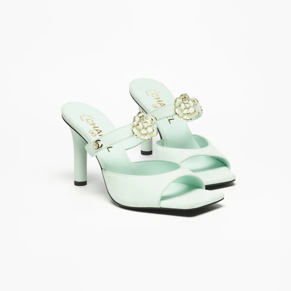 Chanel G47293-B24832-UB043 Métiers d'art 2026 Mules