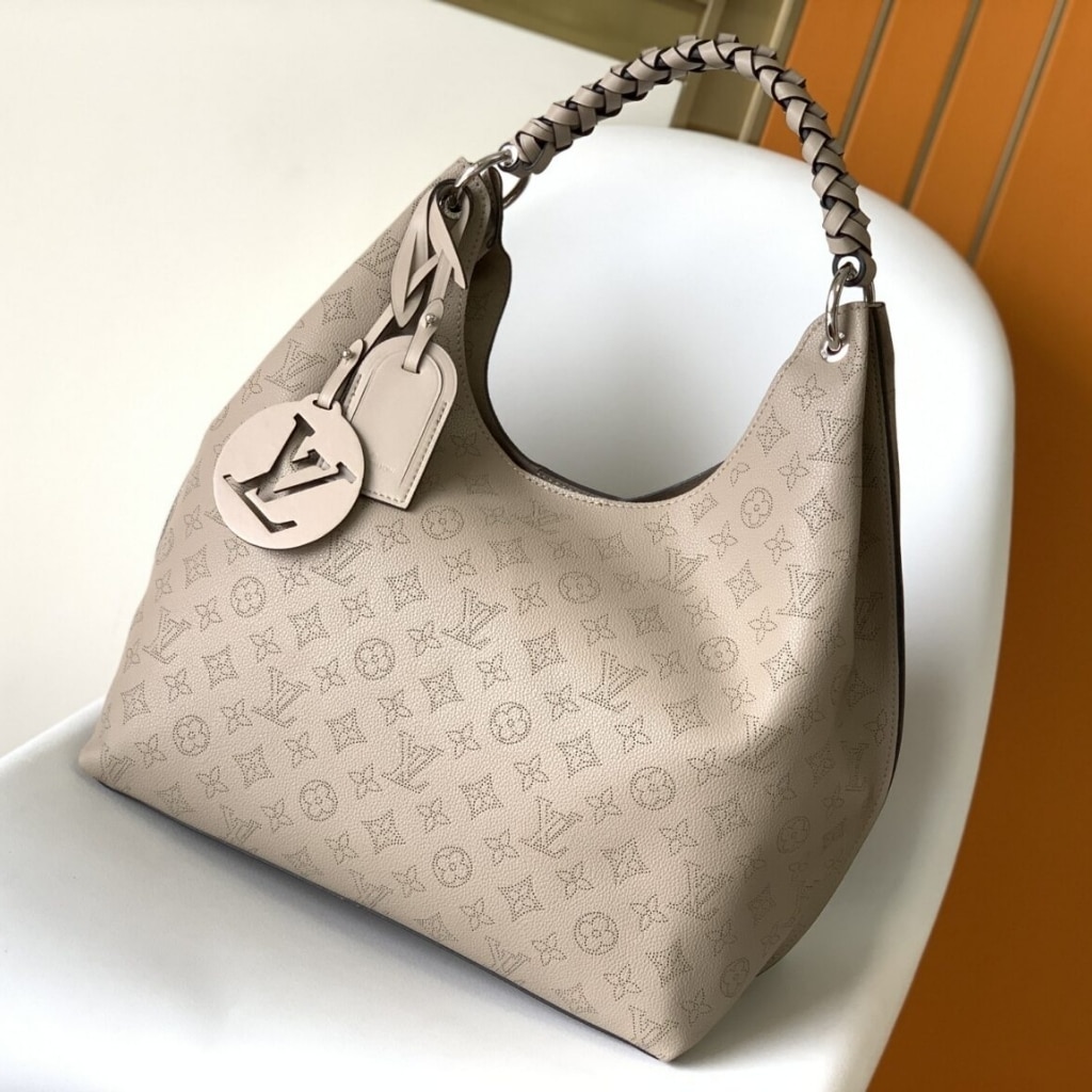 Louis Vuitton Carmel Mahina Leather Galet Grey 40cm M21775