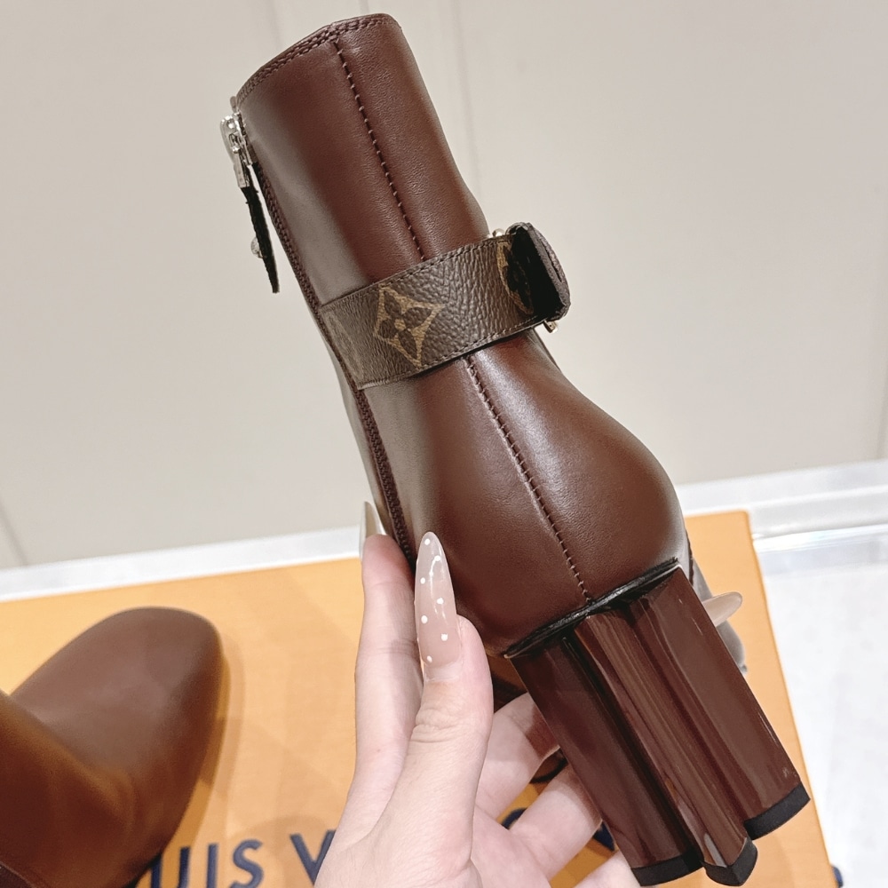 Louis Vuitton Silhouette Ankle Boot Brown 1Aifg7