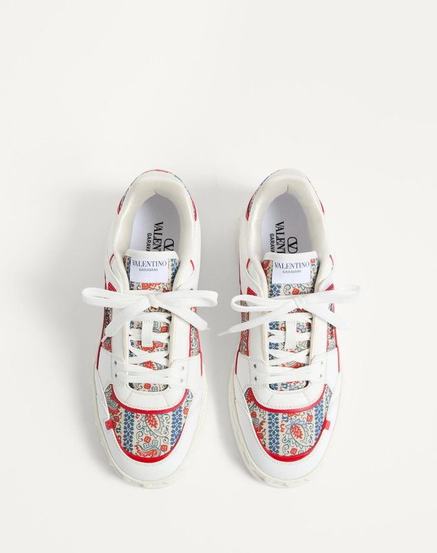 VALENTINO FREEDOTS LOW-TOP SNEAKER IN CALFSKIN AND VOYAGE IMAGINAIRE FABRIC