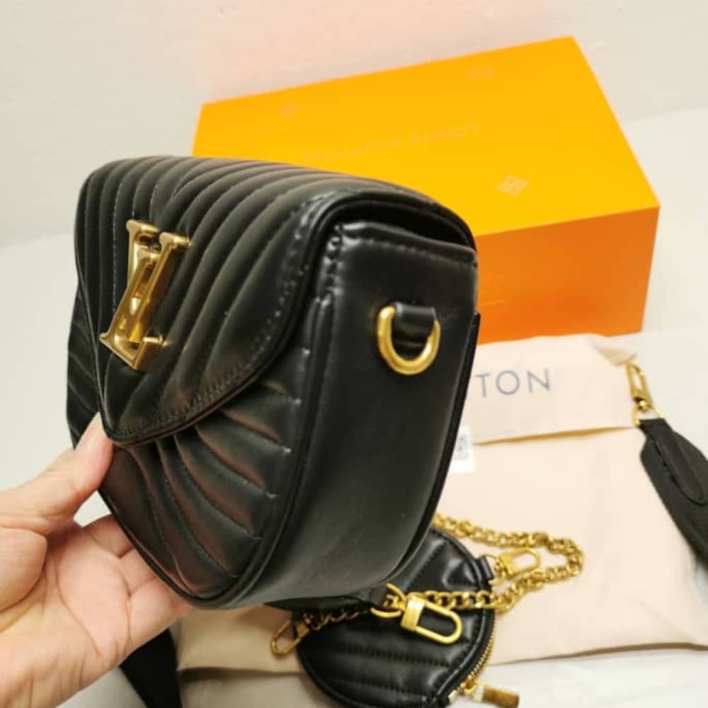 Louis Vuitton New Wave Multi Pochette Black 19Cm M56461