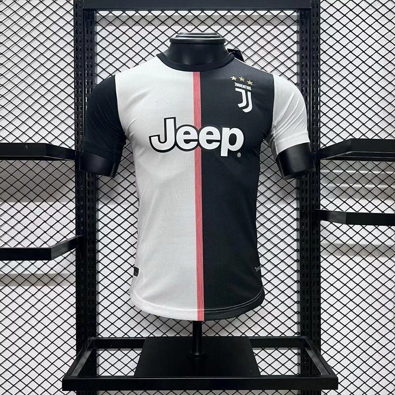 Retro Player 2019-20 Juventus Home Ronaldo Bonucci Danilo DYBALA Football jersey retro