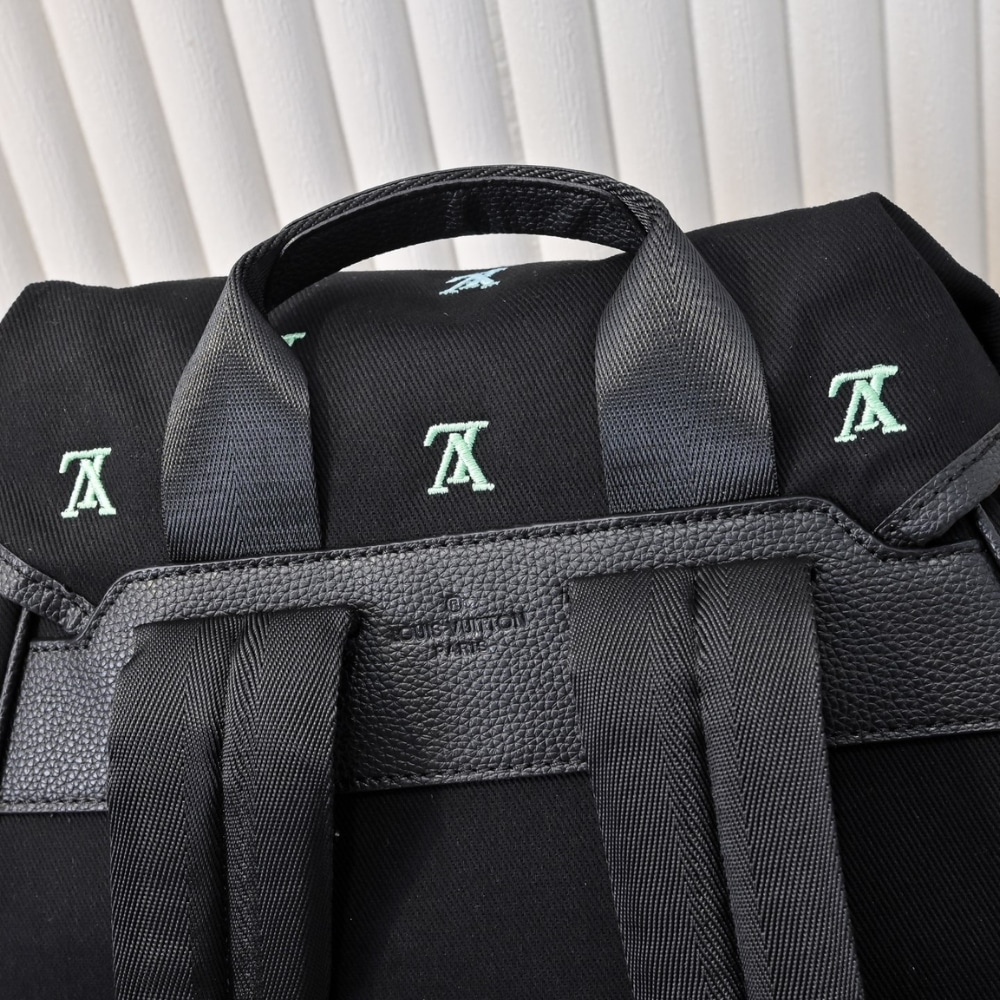 Louis Vuitton Montsouris Backpack Black 40cm M14135