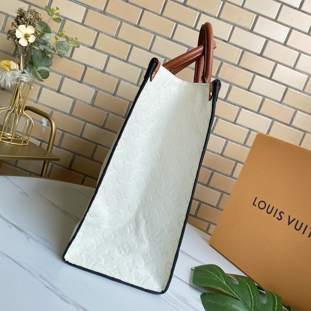Louis Vuitton Onthego GM White Bag 41Cm M44558
