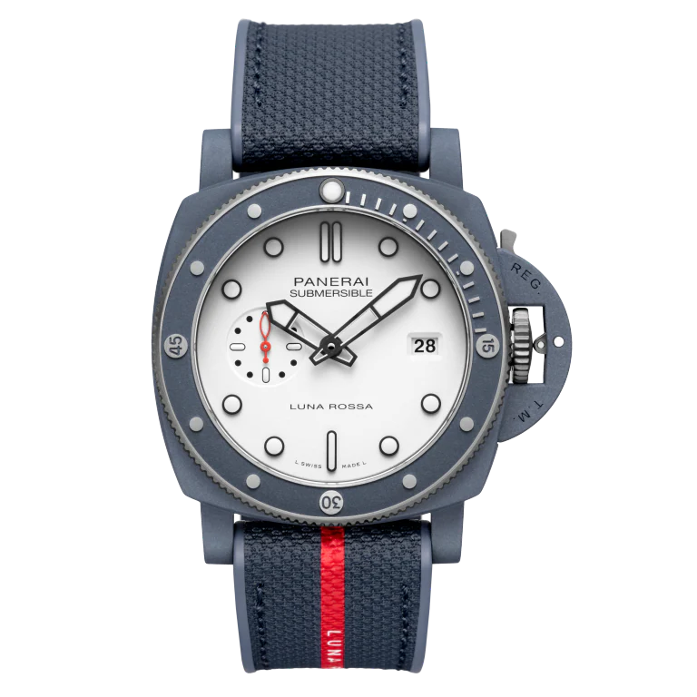 Panerai Submersible QuarantaQuattro Luna Rossa Ti-Ceramitech™ 44mm PAM01543
