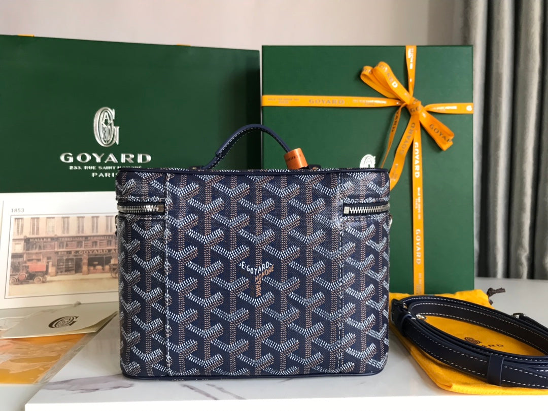 Goyard Muse Vanity Case 20 Cm Navy Blue Goyardine Canvas