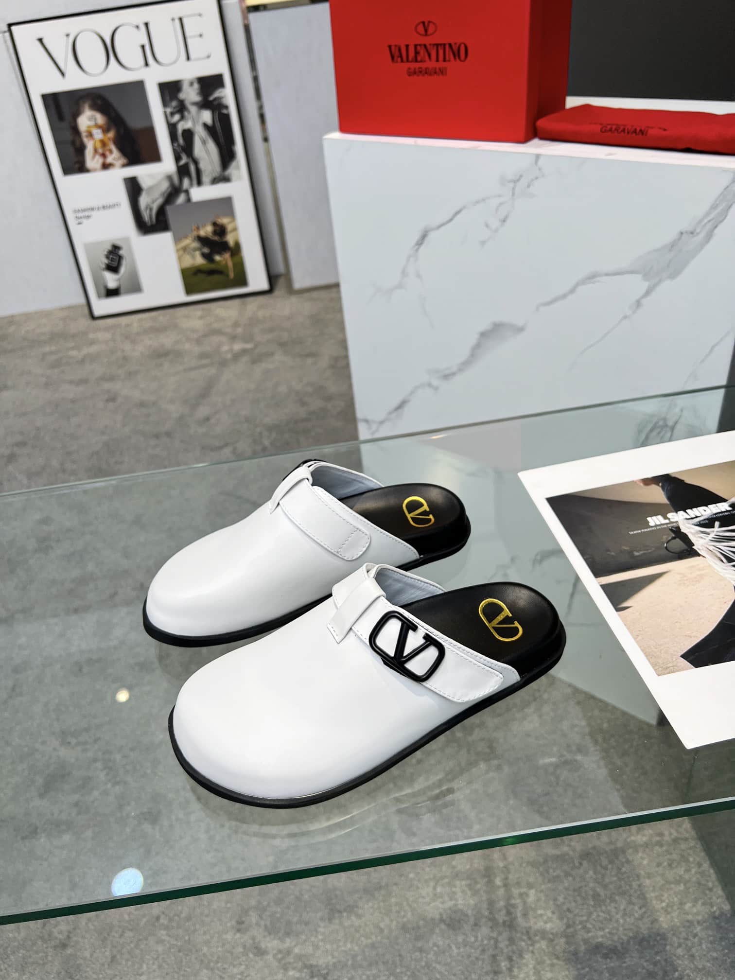 Valentino Garavani VLogo Clog White