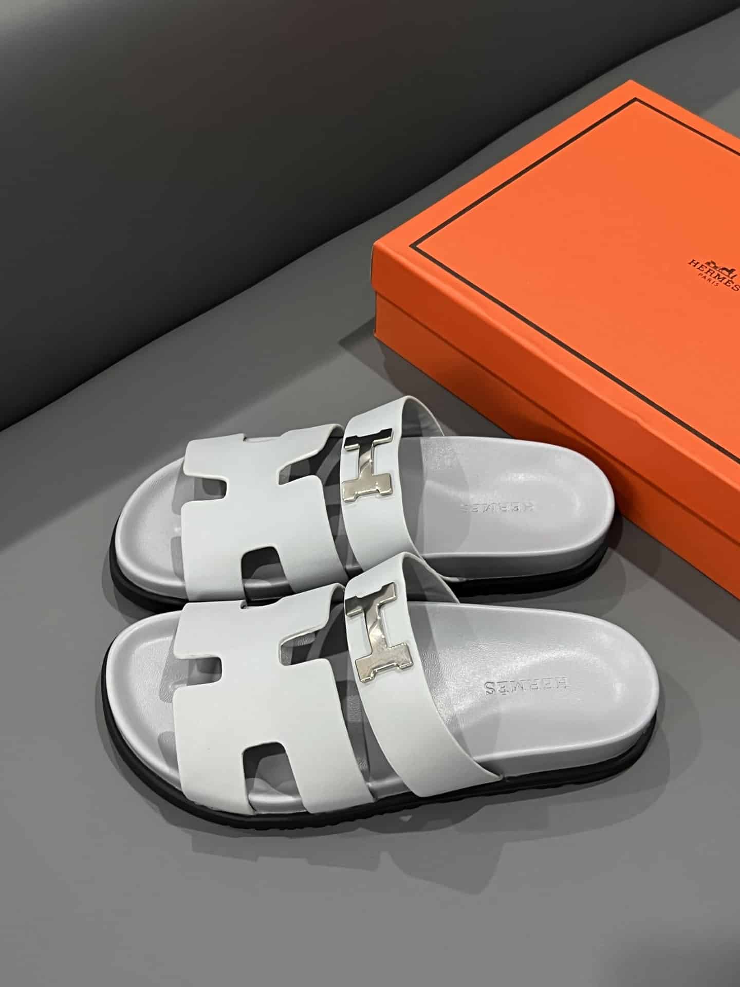 Hermes Chypre Sandal H Logo Silver Hardware Light Grey