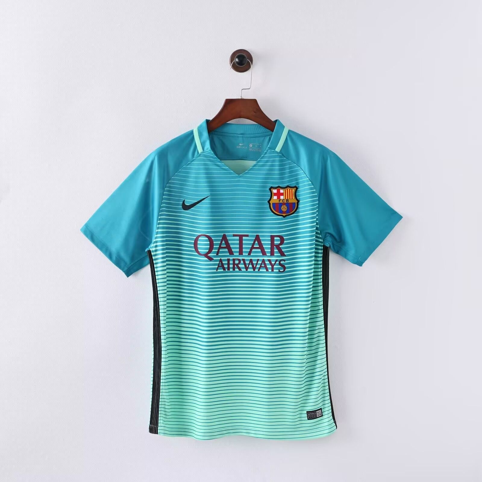 2016/2017 Retro Barcelona Away Football Shirt 1:1 Thai Quality