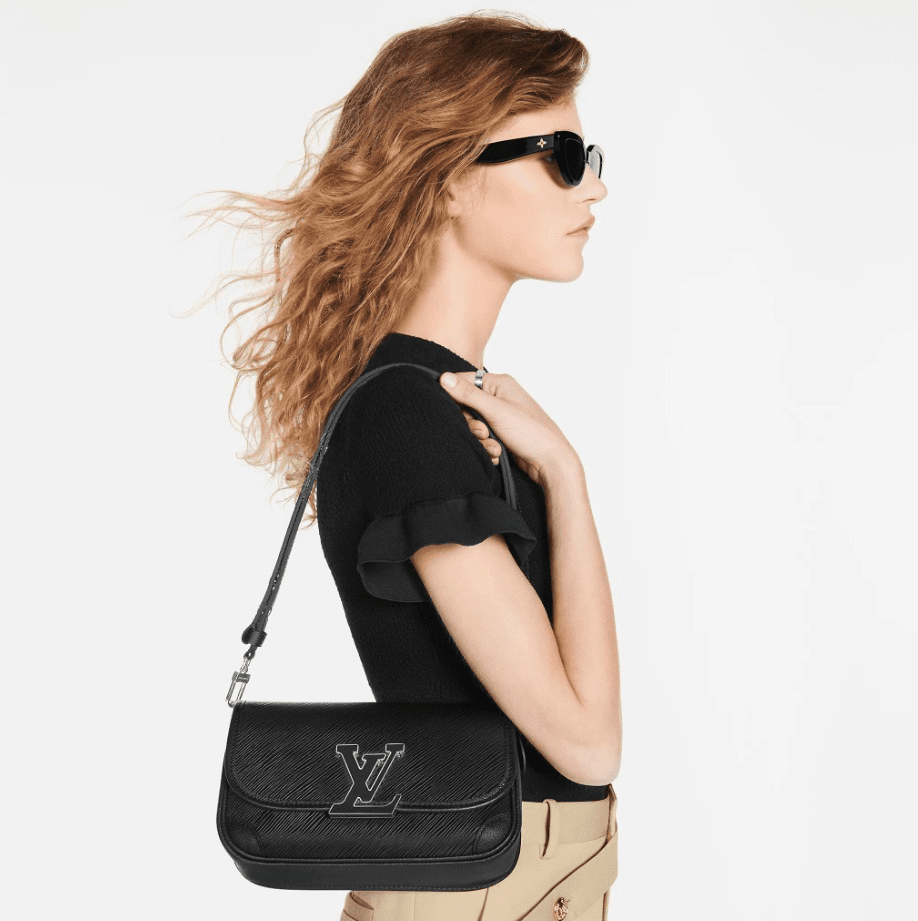 Louis Vuitton Buci 24Cm Black