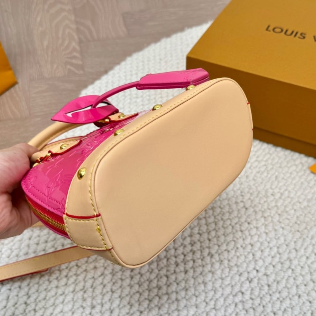 Louis Vuitton Nano Alma Monogram Vernis Neon Pink 18Cm M90611