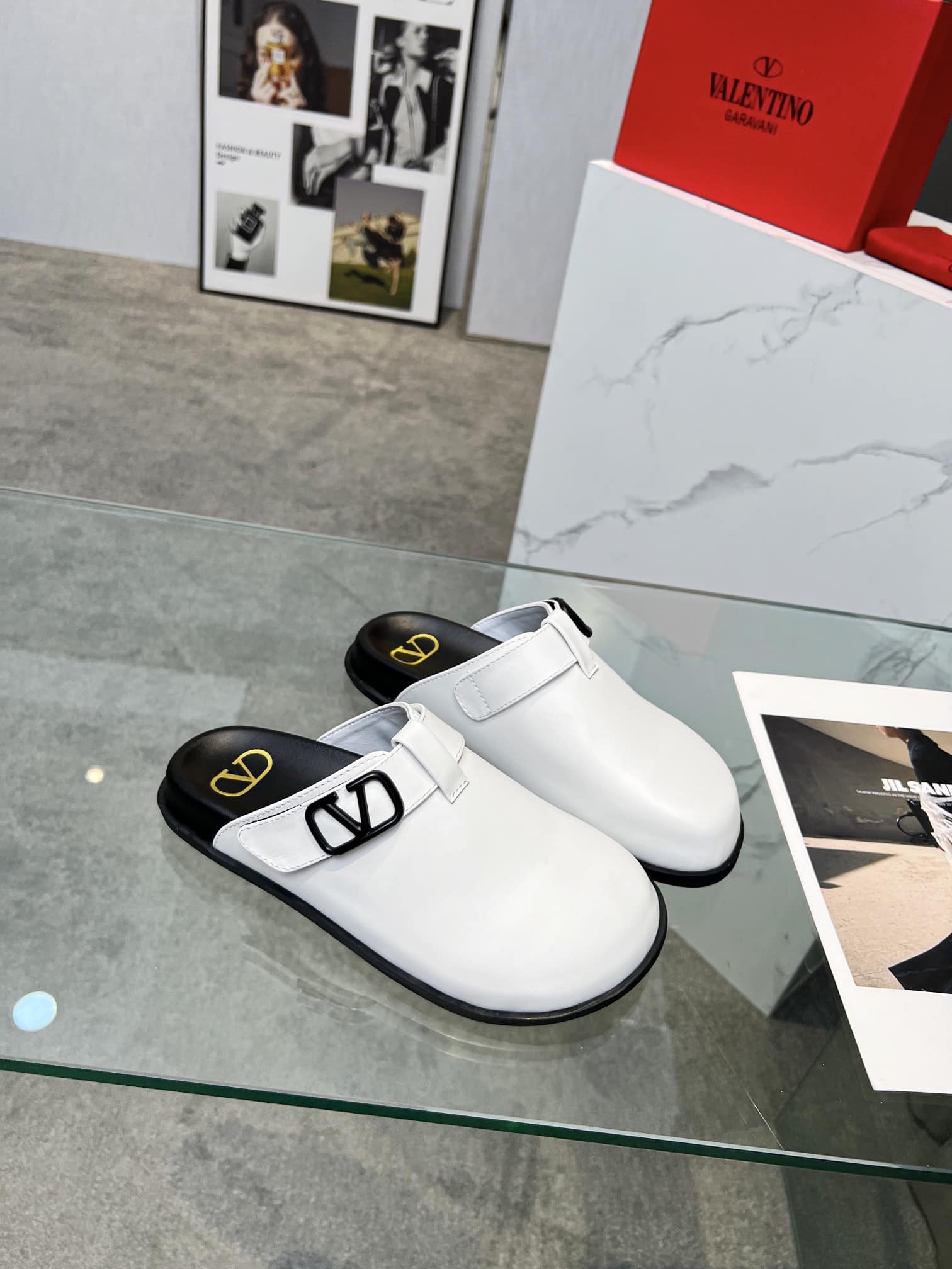 Valentino Garavani VLogo Clog White