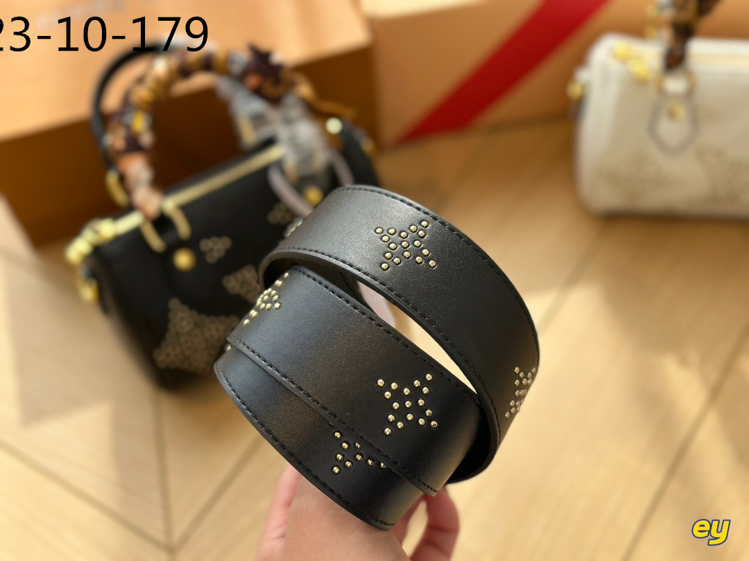 Louis Vuitton Nano Speedy Black 16Cm M46745