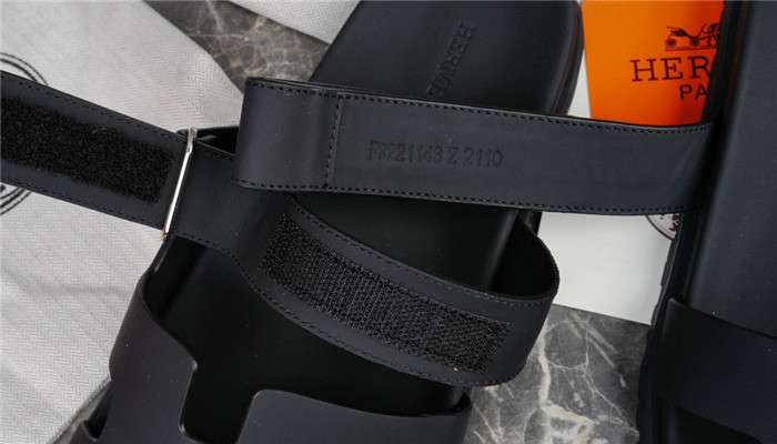 HERMES CHYPRE SANDAL BLACK
