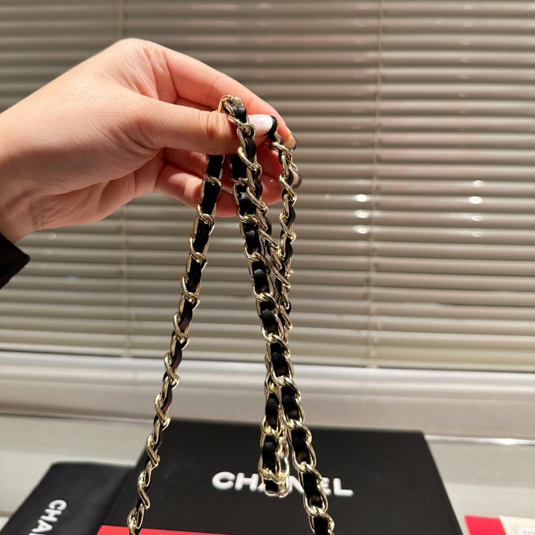 Chanel 24C Mini 31 Clutch With Chain Shiny Black 24Cm