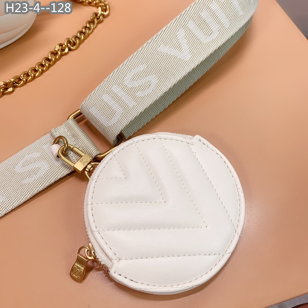 Louis Vuitton New Wave Multi Pochette White 20Cm M56471