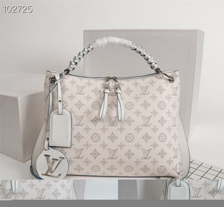 Louis Vuitton Beaubourg Hobo Mm White