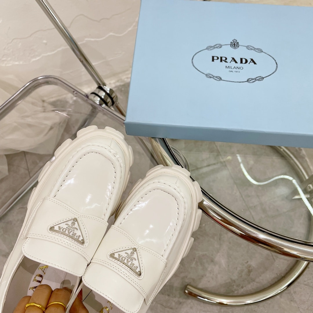Prada Monolith Brushed White Leather Loafers 2De129B4Lf0009