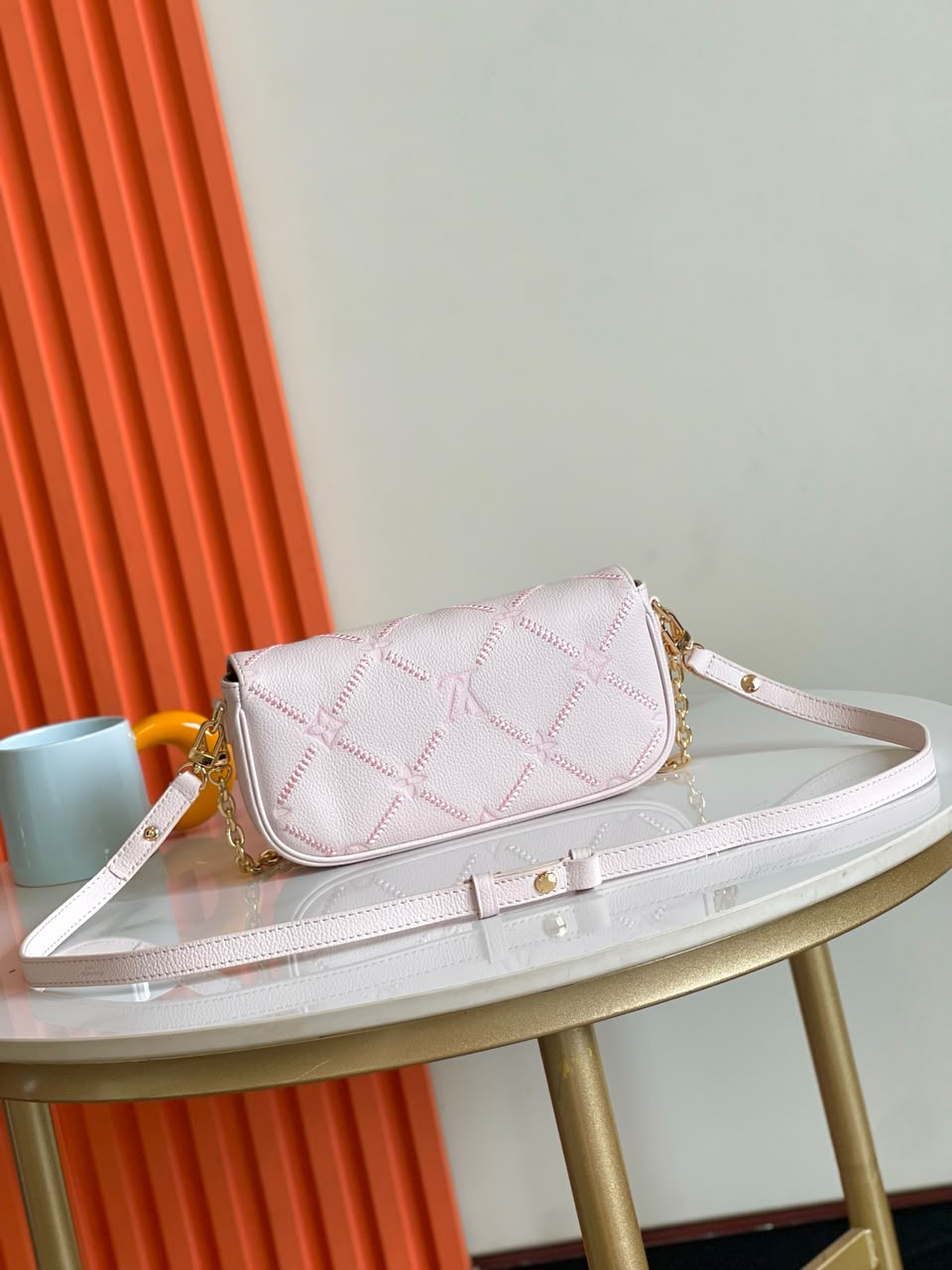 Louis Vuitton Ivy Bag Light Bliss Couture Cream 23.5cm M29502