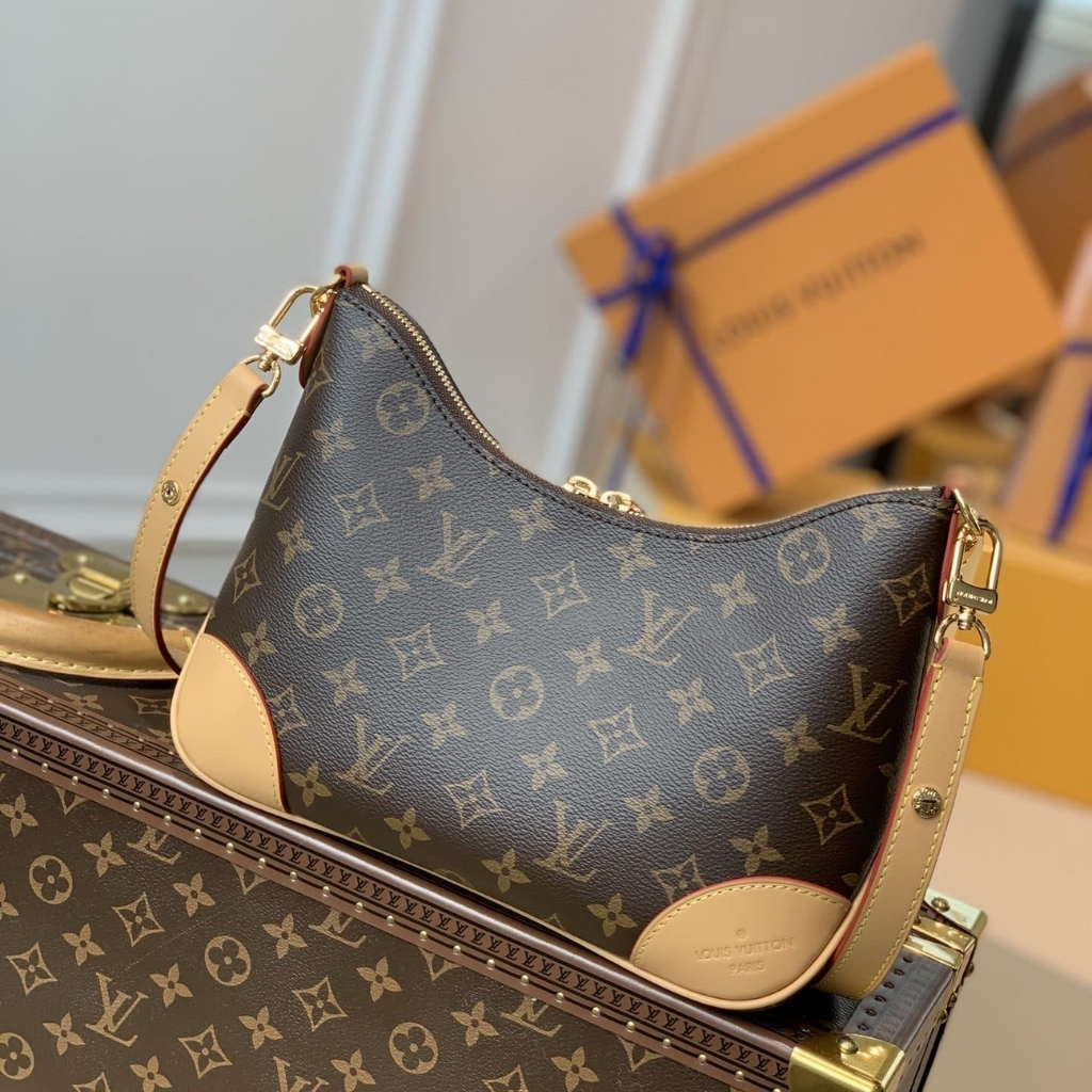 Louis Vuitton Boulogne PM Monogram Canvas Shoulder Bag Natural 29cm M45832