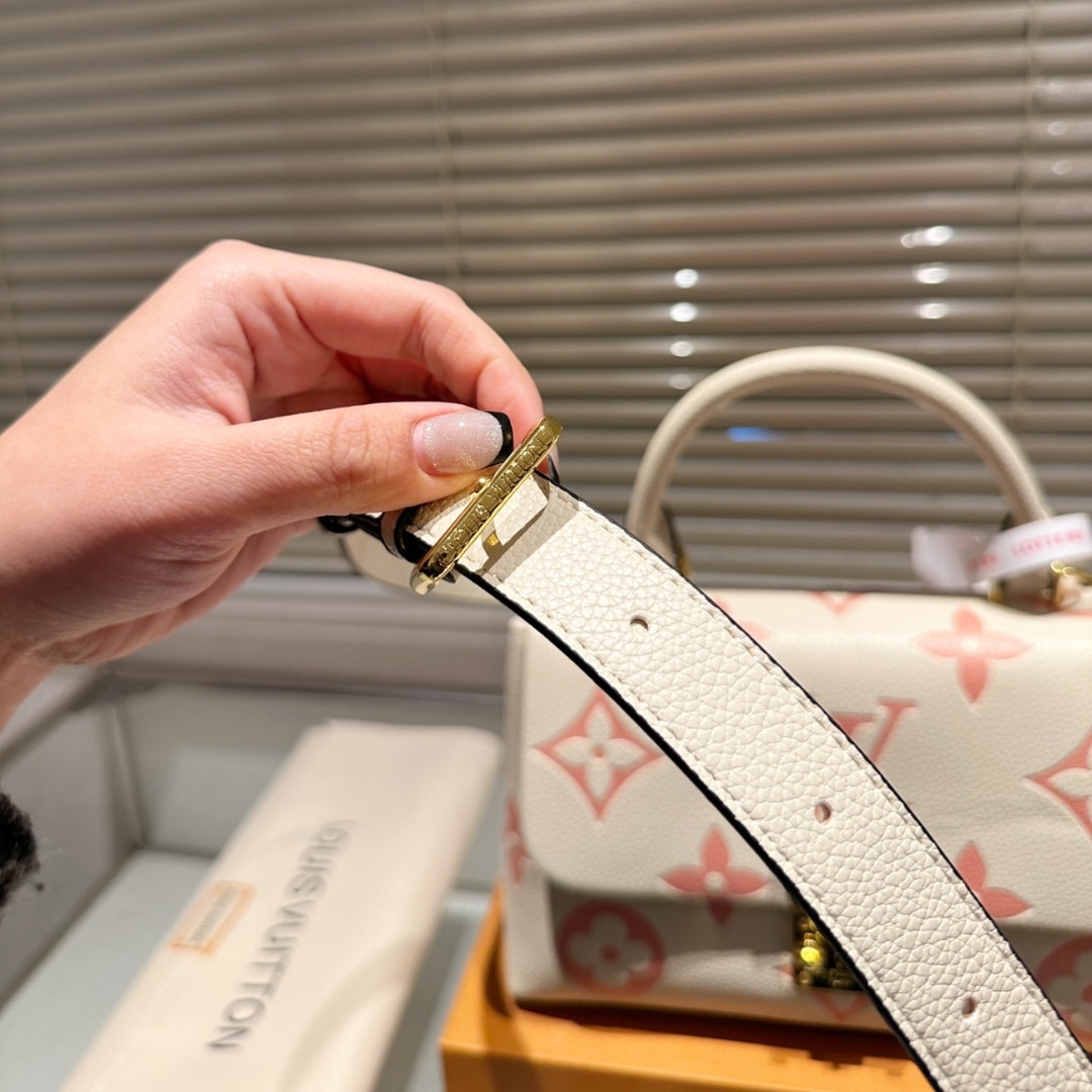 Louis Vuitton Madeleine Bb Cream Beige 25Cm