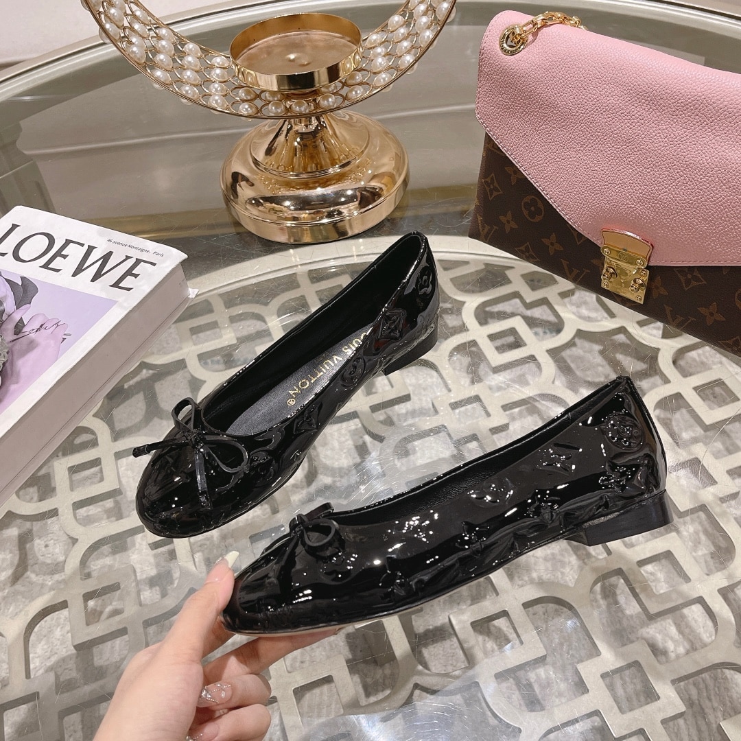 Louis Vuitton Nina Flat Ballerina Black
