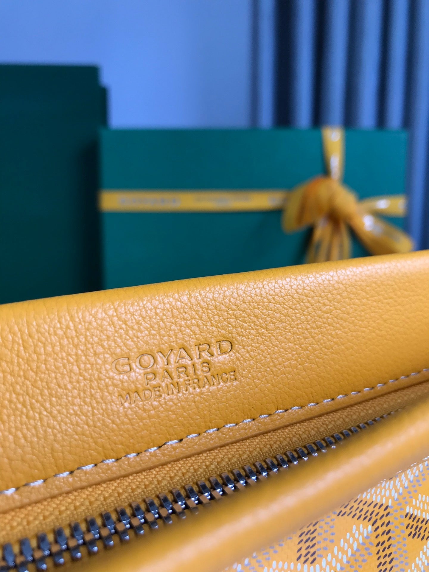 Goyard Conti Pouch 24 Cm Yellow Lambskin And Goyardine Canvas