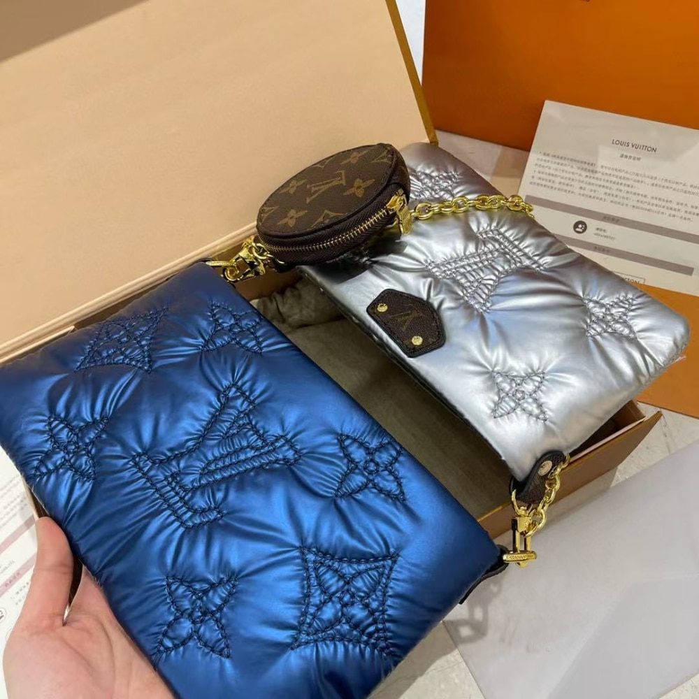 Louis Vuitton Maxi Multi Pochette Accessoires Navy And Silver 23Cm M21057