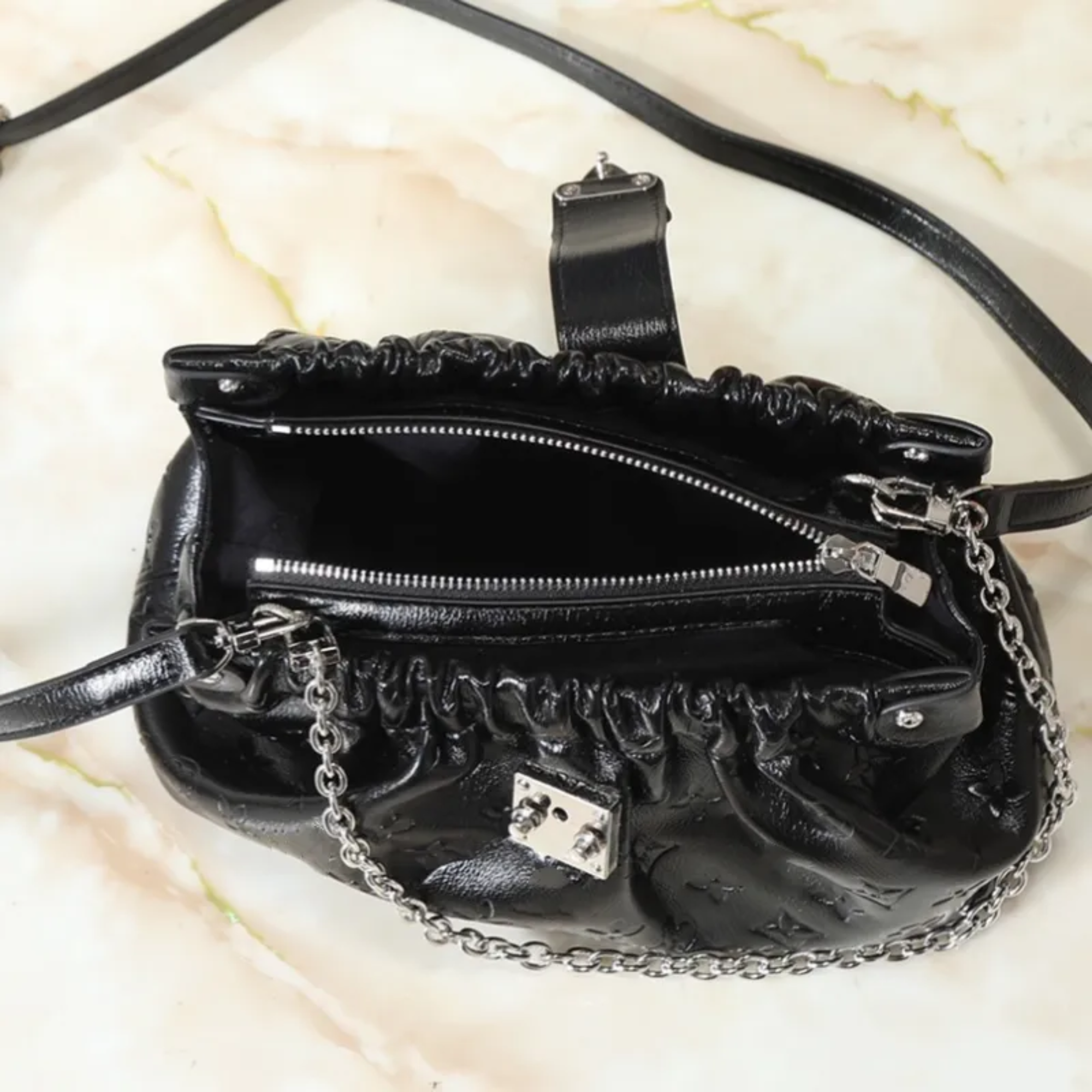 Louis Vuitton Pochette Sling PM Black M27822 30cm/11.8in