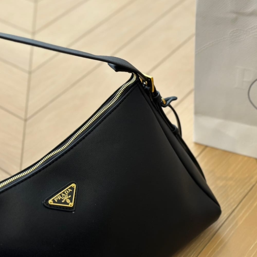 Prada Aimée Large Leather Shoulder Bag Black 39Cm 1Bc228 2Cys F0002 V Lvm