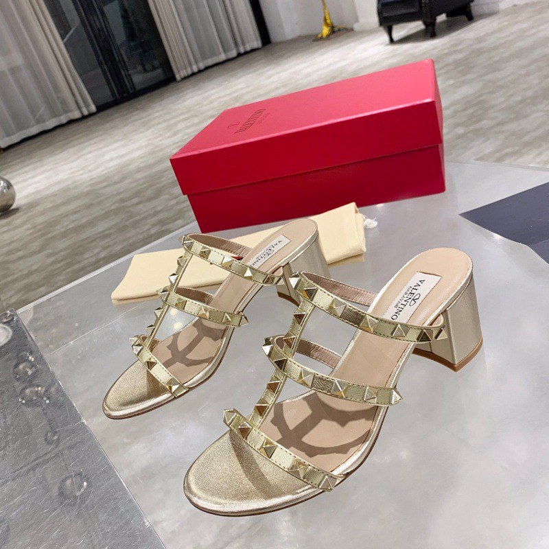 Valentino Garavani Rockstud Caged Metallic Leather Slide Sandals Gold