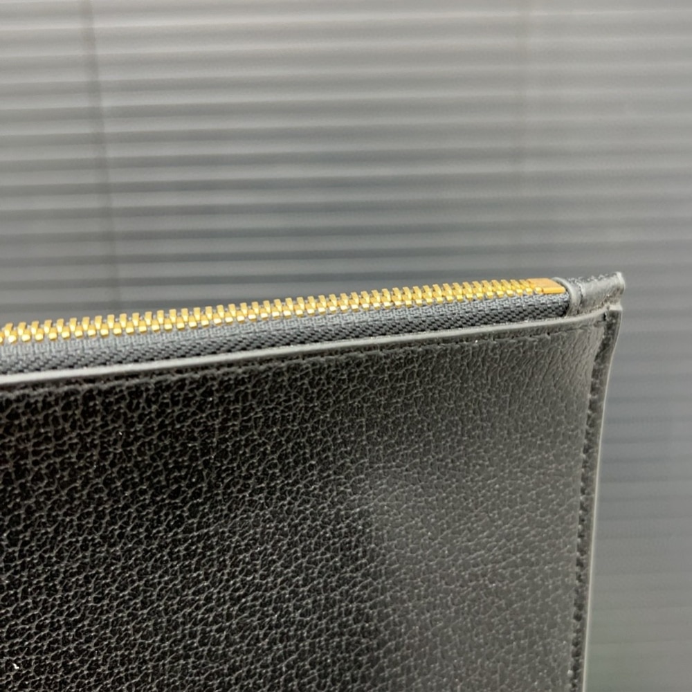 Gucci Gg Leather Pouch Clutch Bag Black 29Cm