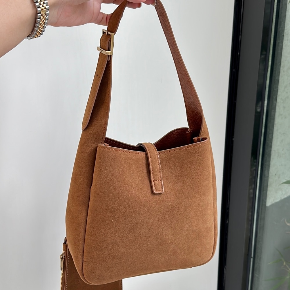 Saint Laurent Le 5 A 7 Supple In Suede Golden Brown 24Cm