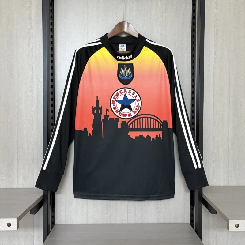 Retro 1996-97 Newcastle United Goalkeeper long sleeve Football jersey retro