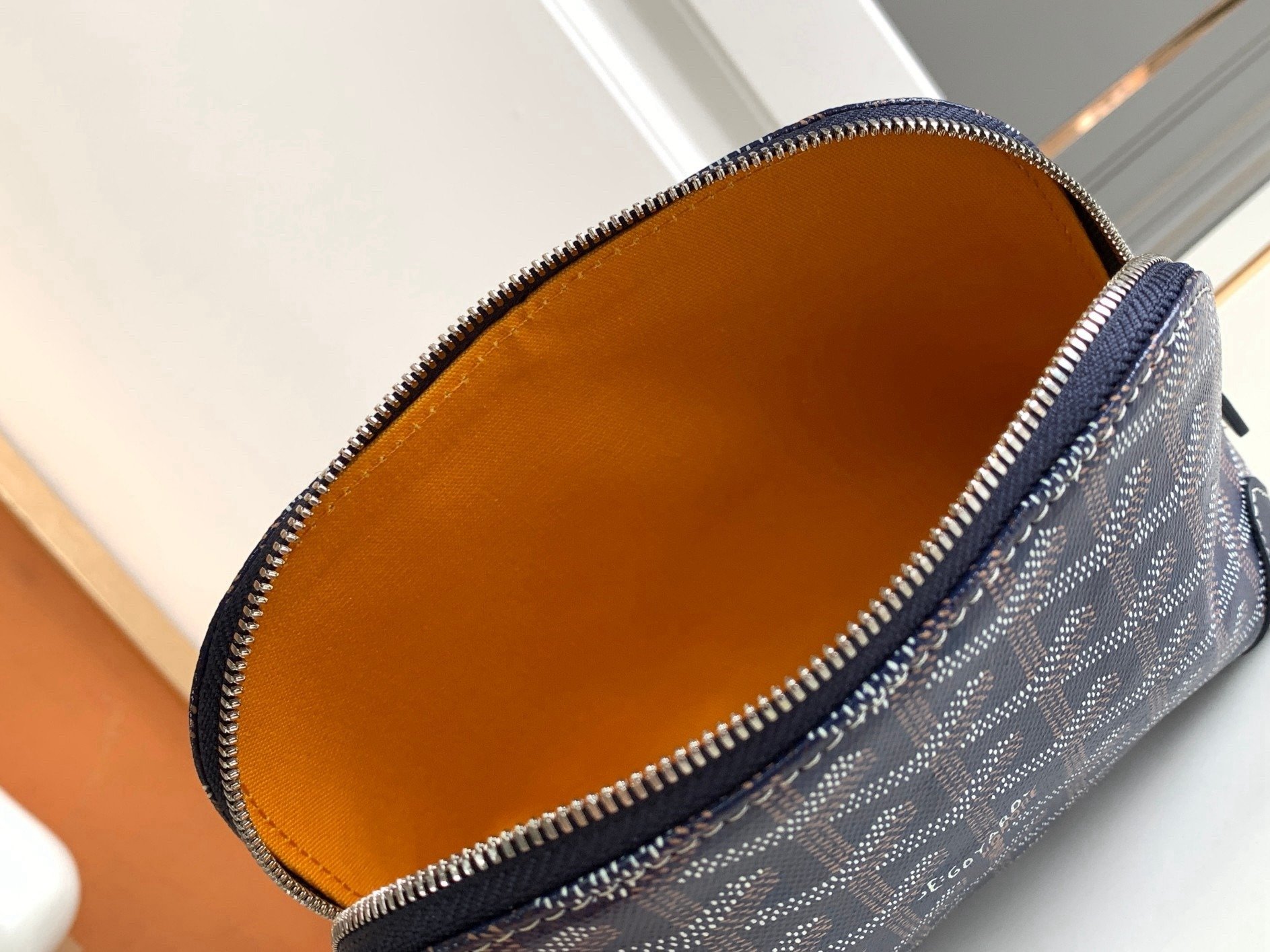 Goyard Vendôme Cosmetic Pouch 17cm Navy Goyardine Canvas And Calfskin Trim