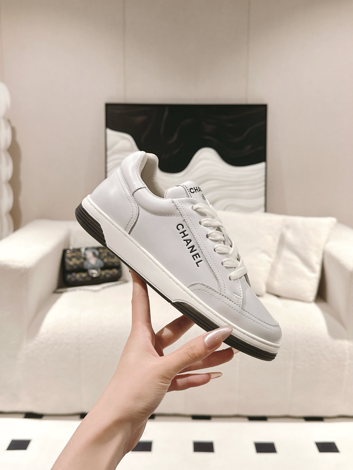 CHANEL Casual Cruise 2024/25 Sneakers