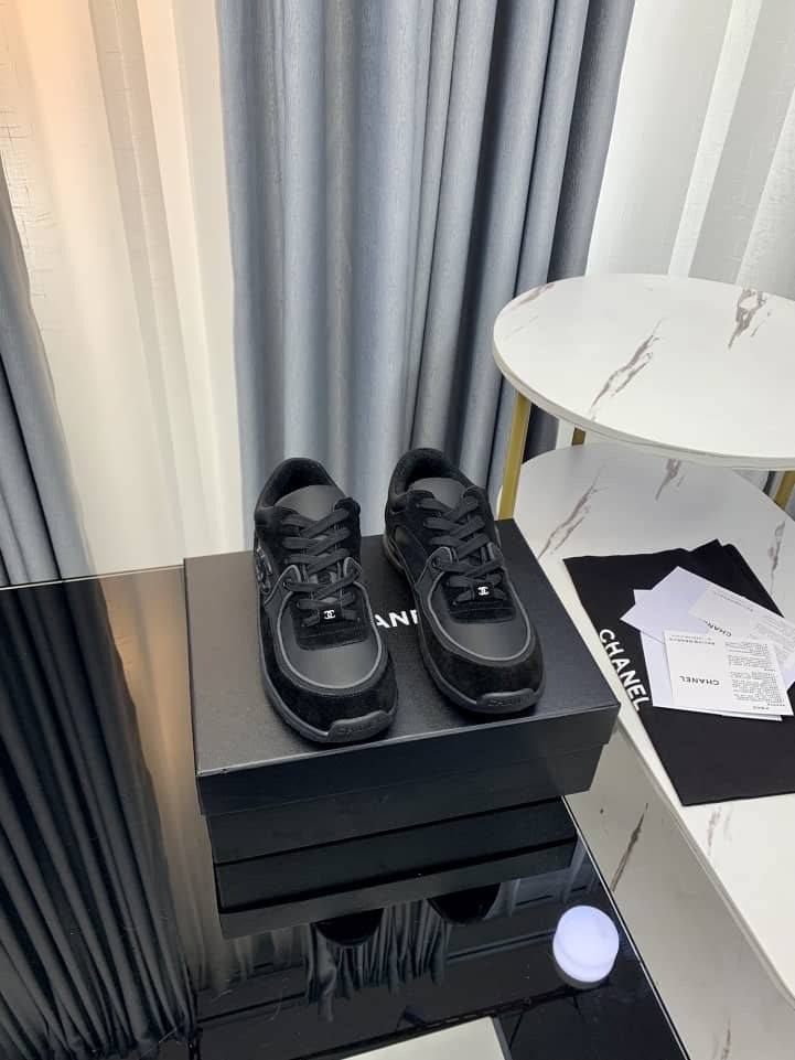Chanel Cc Black Sneaker