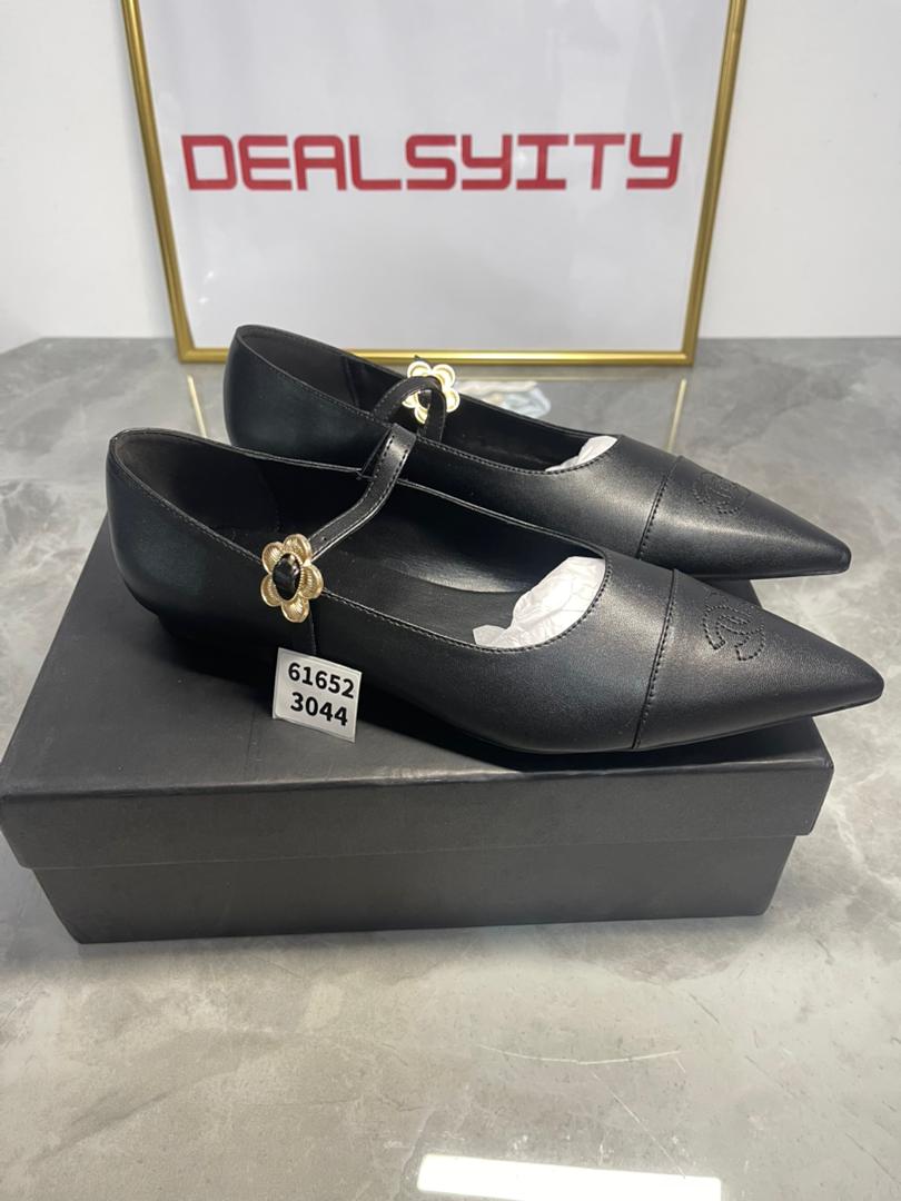 Chanel Pointed Toe Doll Shoes With Gold Flower In Black