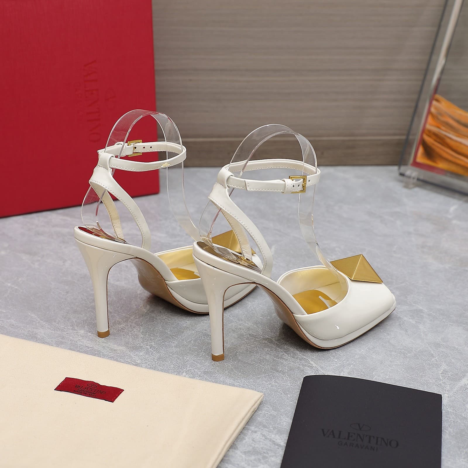 Valentino Garavani Roman Gold Stud Block Pump White