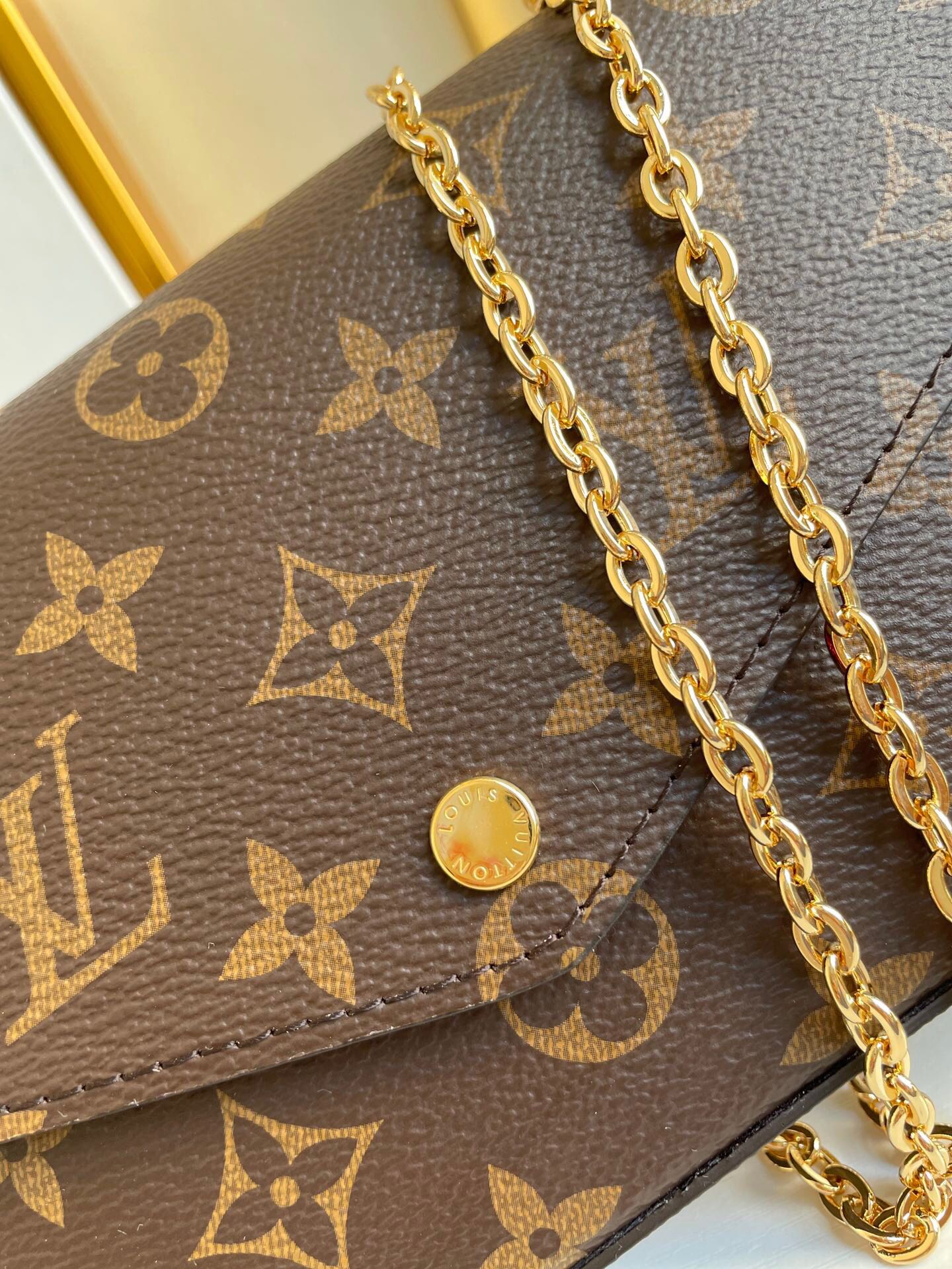 Louis Vuitton Félicie Pochette Lv Monogram Chain Bag Monogram 61276 21cm/8.3in