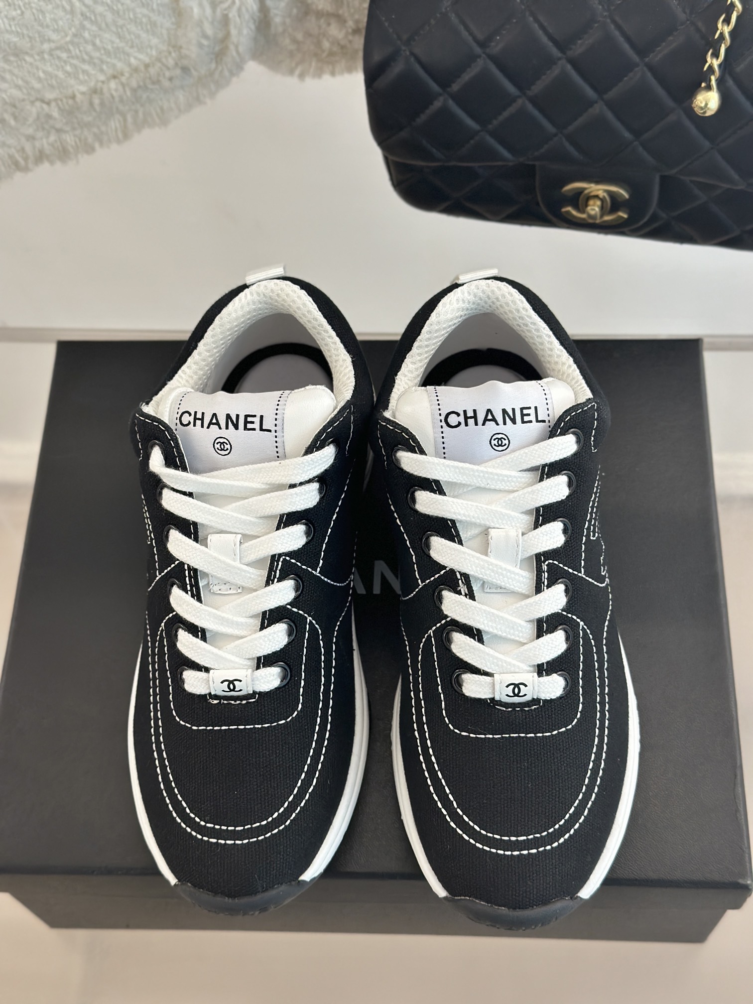 CHANEL Casual Cruise 2024/25 Sneakers
