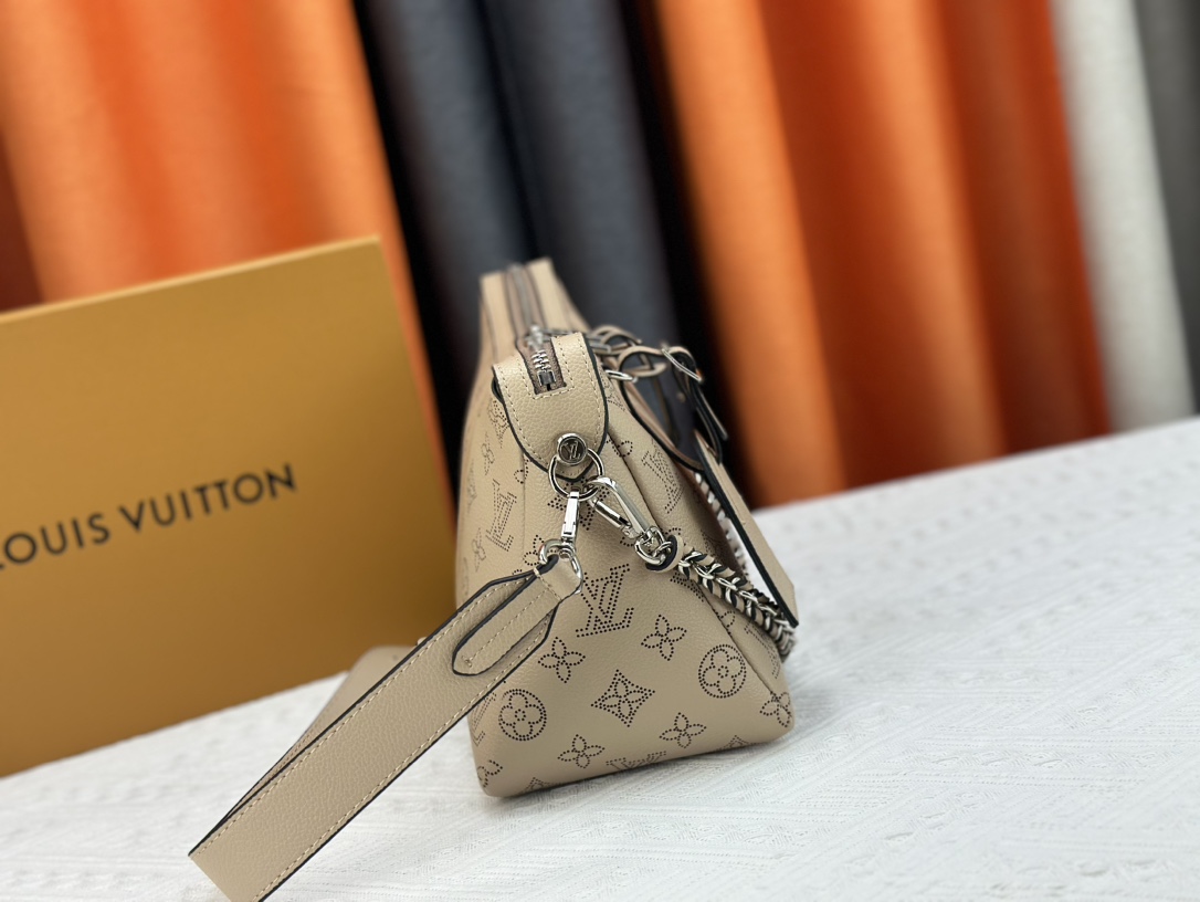 Louis Vuitton Hand It All Pm Galet 29Cm M24255