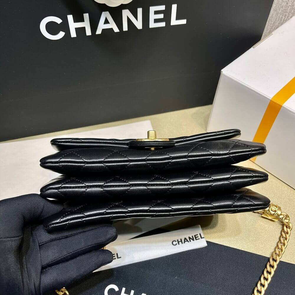 Chanel 22K Gold Pillar Adjustable Chain Flap Bag 22cm