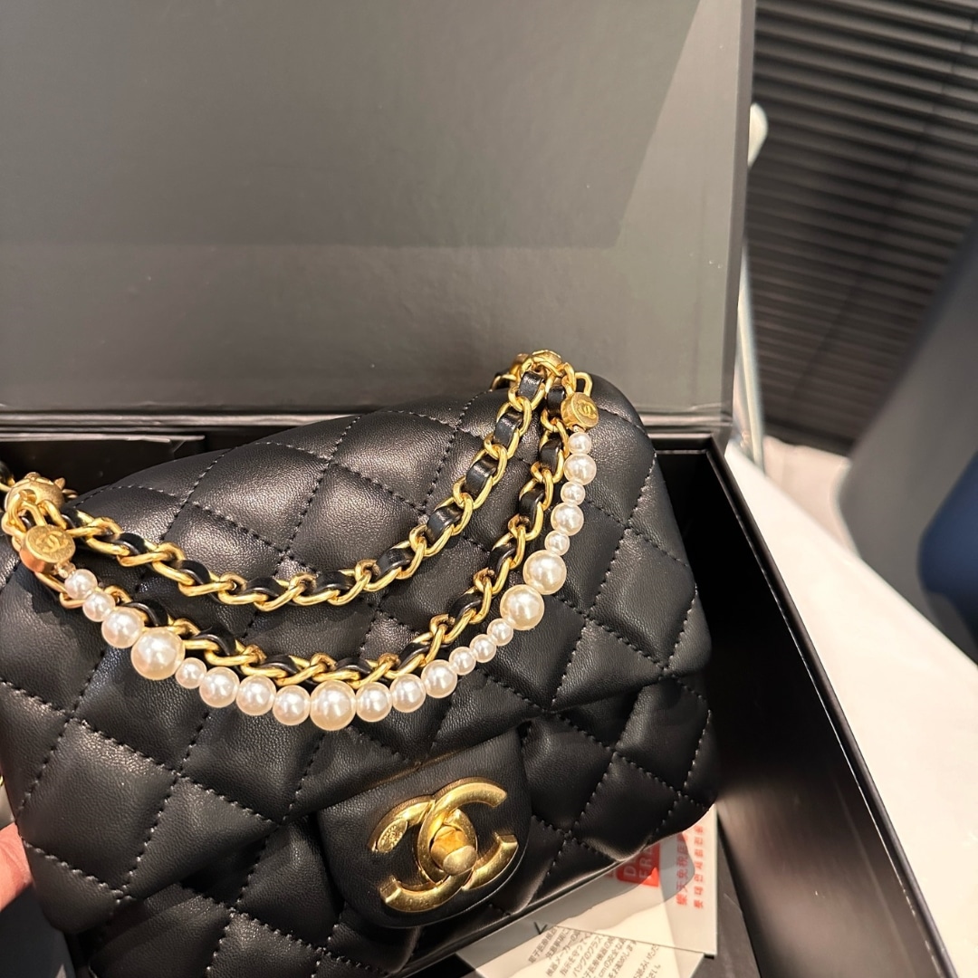 Chanel Mini Flap Bag Shiny Imitation Pearls And Gold Tone Metal Black 17Cm
