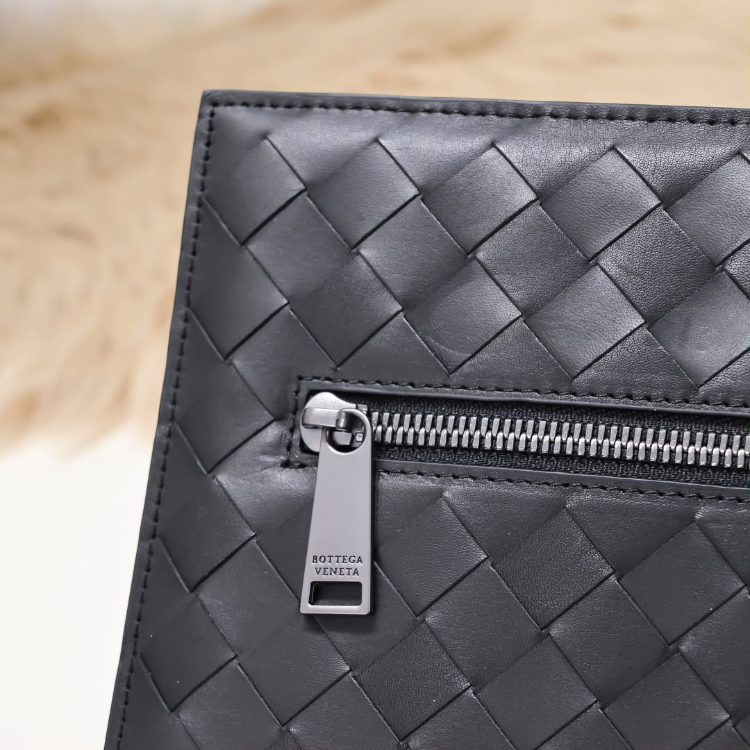 Bottega Veneta Intrecciato Document Case With Wristlet 28cm/11in