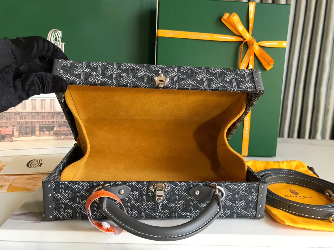 Goyard Grand Hôtel Trunk Bag 24.5cm Grey Black Goyardine Canvas And Calfskin