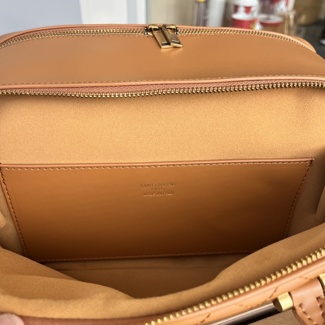 Saint Laurent Lyia Duffle In Quilted Brown 31Cm