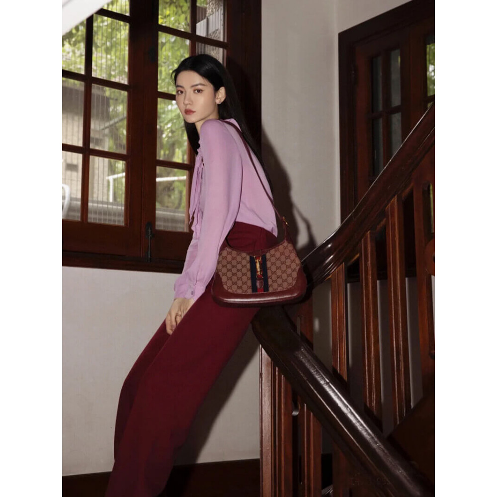 Gucci Jackie 1961 Small Shoulder Bag in Burgundy GG Canvas 28cm