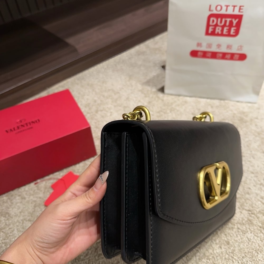 Valentino Garavani Vain Shoulder Bag In Shiny Black 19Cm 6W2B0R16Gcb 0No