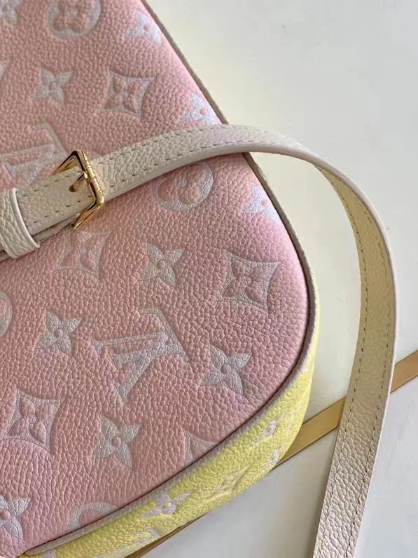 Louis Vuitton Bagatelle 22Cm Pink